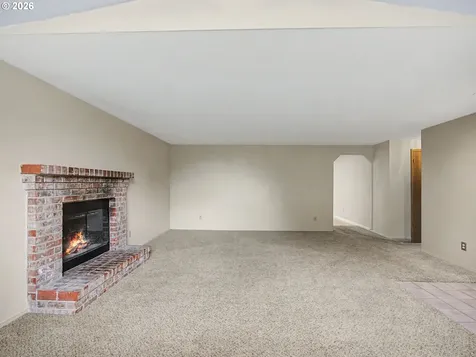 1778 N Laurelwood Loop Canby OR 97013