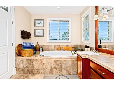 2108 S 19th Way Ridgefield WA 98642