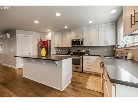 12643 SE Zion Street Damascus OR 97089