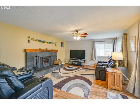 2919 SE 3rd Avenue Camas WA 98607