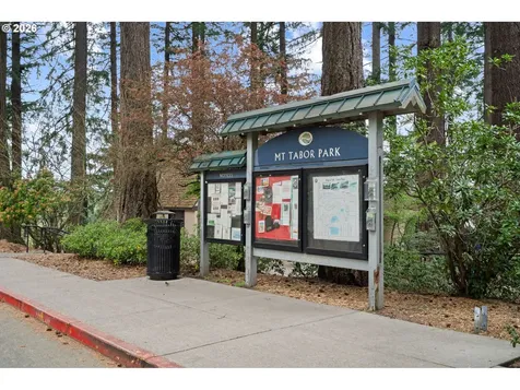3004 SE 62nd Avenue Portland OR 97206