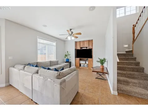 1831 N 8th Way Ridgefield WA 98642