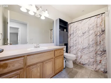 1831 N 8th Way Ridgefield WA 98642