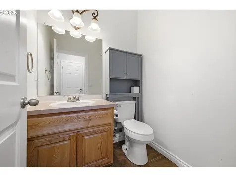 1831 N 8th Way Ridgefield WA 98642
