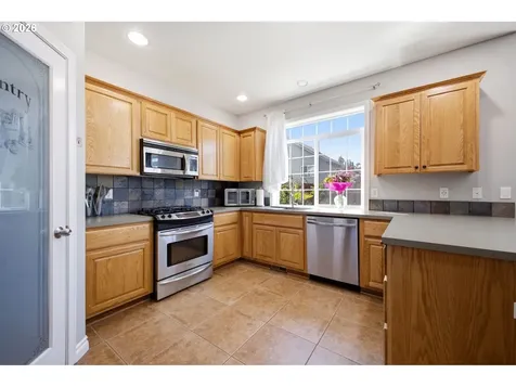 1831 N 8th Way Ridgefield WA 98642