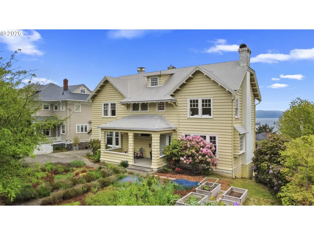 1684 Irving Avenue Astoria OR 97103