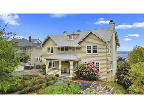 1684 Irving Avenue Astoria OR 97103