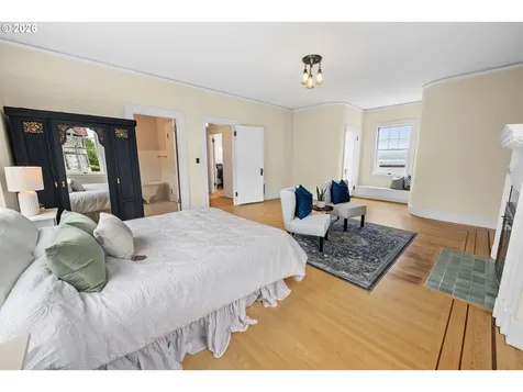 1684 Irving Avenue Astoria OR 97103