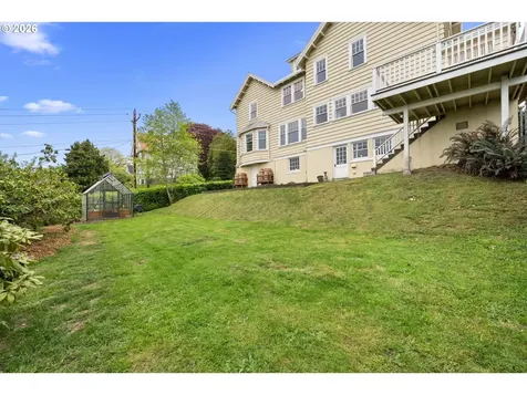 1684 Irving Avenue Astoria OR 97103