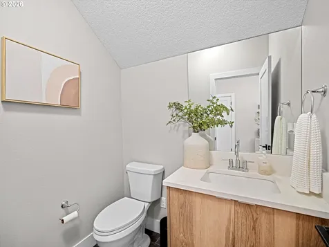 2400 N S Street Washougal WA 98671