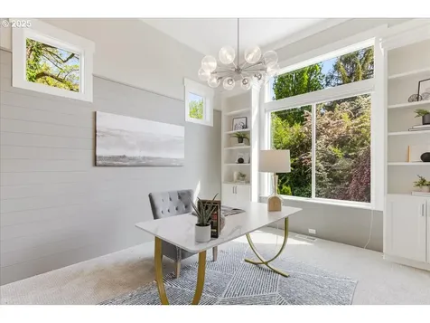 4726 SW 60th Place Portland OR 97221