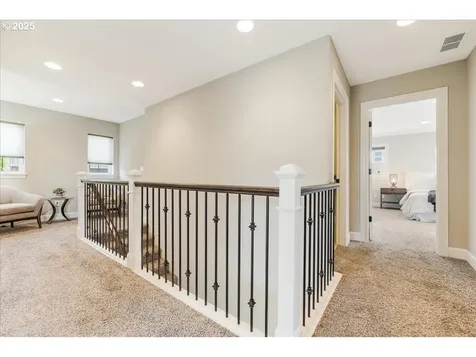 2025 De Vries Way West Linn OR 97068