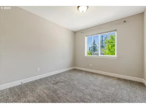 2025 De Vries Way West Linn OR 97068