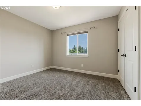 2025 De Vries Way West Linn OR 97068