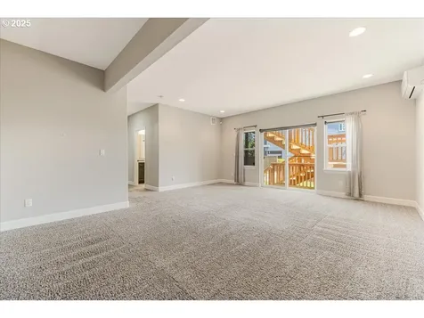 2025 De Vries Way West Linn OR 97068