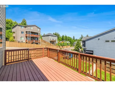 2025 De Vries Way West Linn OR 97068