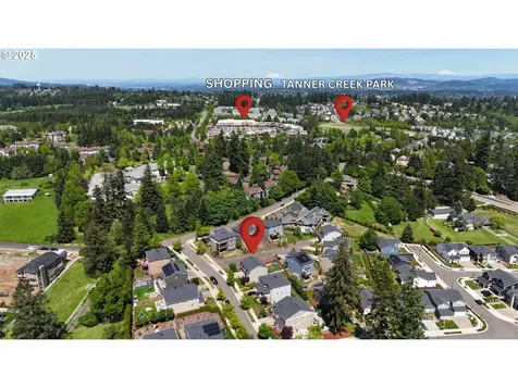 2025 De Vries Way West Linn OR 97068