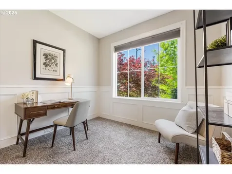 2025 De Vries Way West Linn OR 97068