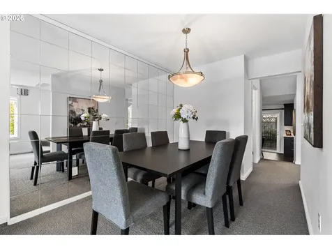 1442 SW 66th Avenue Portland OR 97225