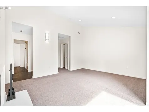 1442 SW 66th Avenue Portland OR 97225