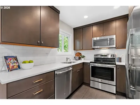 1442 SW 66th Avenue Portland OR 97225