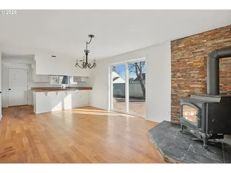 495 Angelee Court Lebanon OR 97355