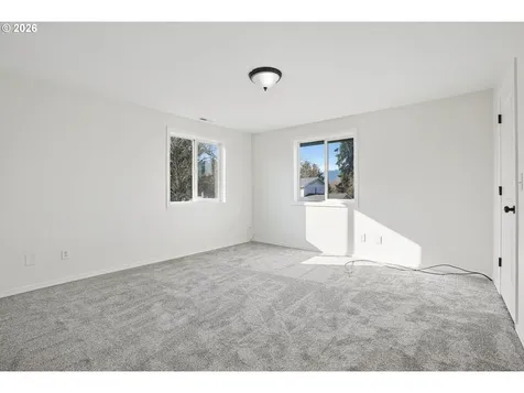 495 Angelee Court Lebanon OR 97355