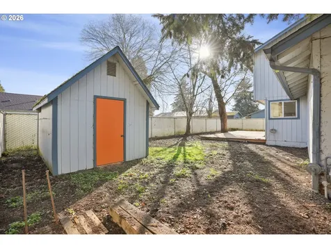 495 Angelee Court Lebanon OR 97355