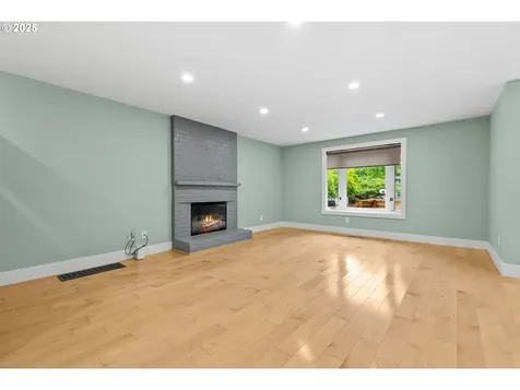 16880 Cortez Court Lake Oswego OR 97035