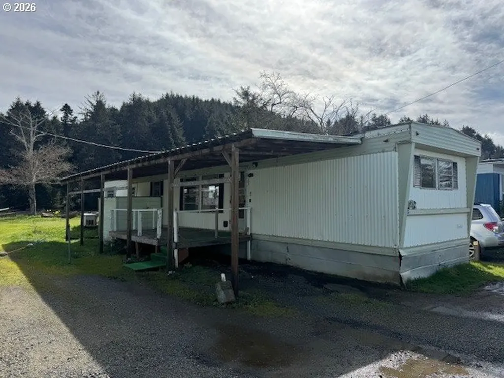 5142 SE Hwy101 Lincoln City OR 97367
