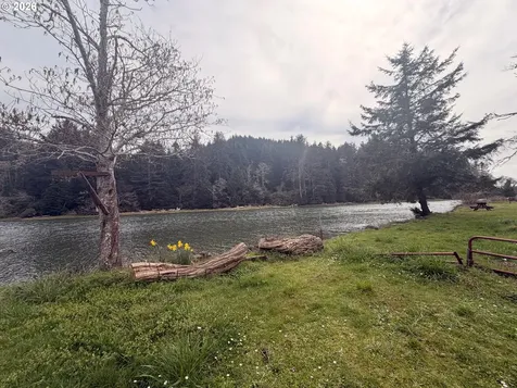5142 SE Hwy101 Lincoln City OR 97367