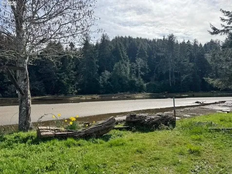 5142 SE Hwy101 Lincoln City OR 97367