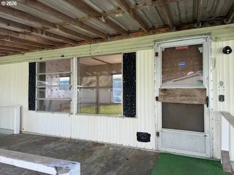 5142 SE Hwy101 Lincoln City OR 97367