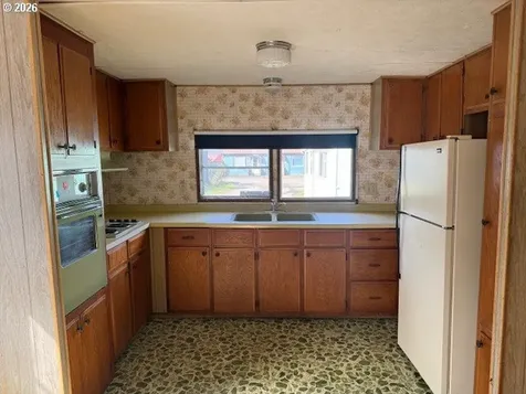 5142 SE Hwy101 Lincoln City OR 97367
