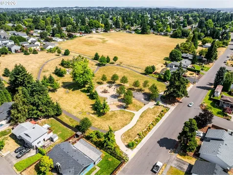 11115 NW 26th Avenue Vancouver WA 98685