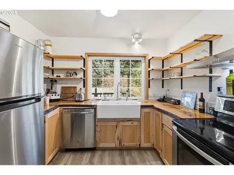 1375 Pleasant View Drive Cottage Grove OR 97424