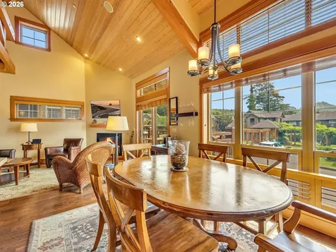 132 E Surfcrest Avenue Cannon Beach OR 97110