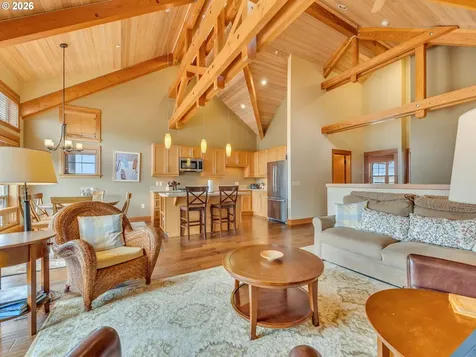 132 E Surfcrest Avenue Cannon Beach OR 97110