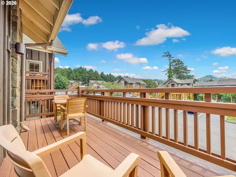 132 E Surfcrest Avenue Cannon Beach OR 97110