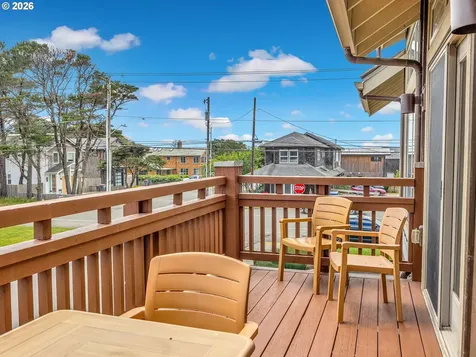 132 E Surfcrest Avenue Cannon Beach OR 97110