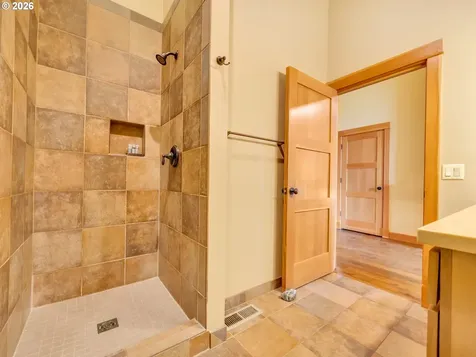 132 E Surfcrest Avenue Cannon Beach OR 97110