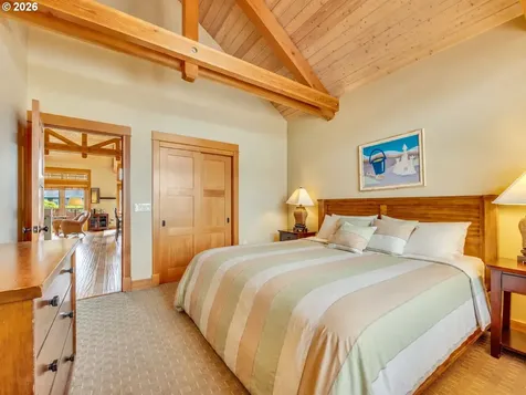 132 E Surfcrest Avenue Cannon Beach OR 97110
