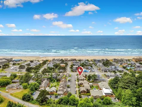 132 E Surfcrest Avenue Cannon Beach OR 97110