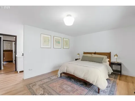 5033 SW Evelyn Street Portland OR 97219
