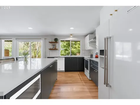 5033 SW Evelyn Street Portland OR 97219