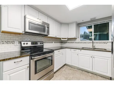 16540 SW Royalty Parkway Portland OR 97224