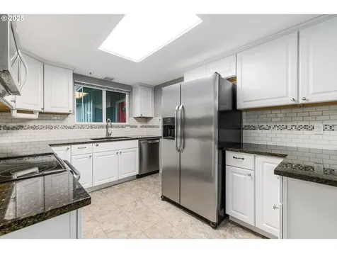 16540 SW Royalty Parkway Portland OR 97224