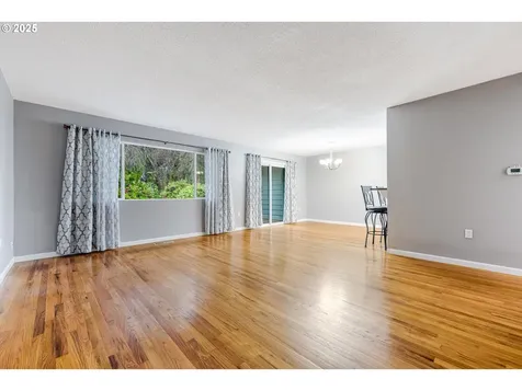 16540 SW Royalty Parkway Portland OR 97224