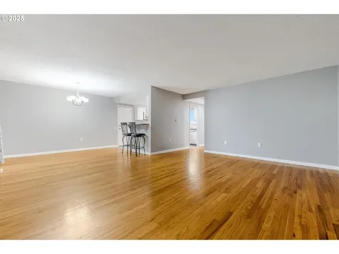 16540 SW Royalty Parkway Portland OR 97224