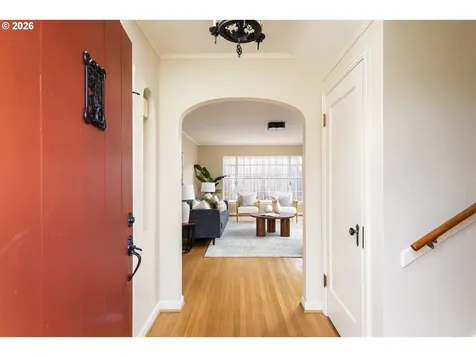 1128 NE Knott Street Portland OR 97212